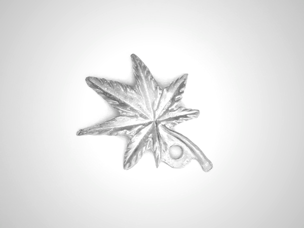 Maple Incense Holder by Sumitani Saburo Shoten | Japanese Craft Design