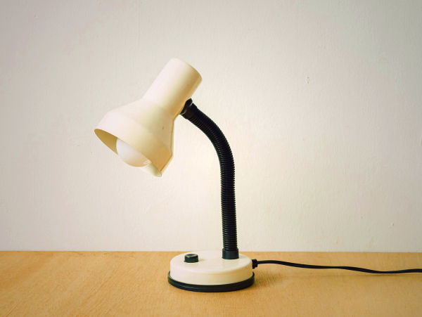 Vintage White Gooseneck Table Lamp with Adjustable Arm for Task Lighting